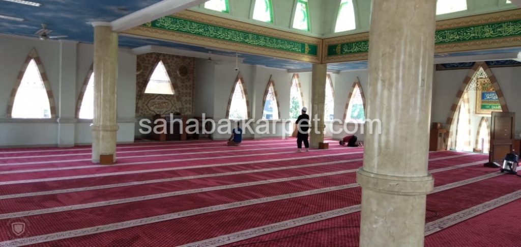 karpet masjid turki merah